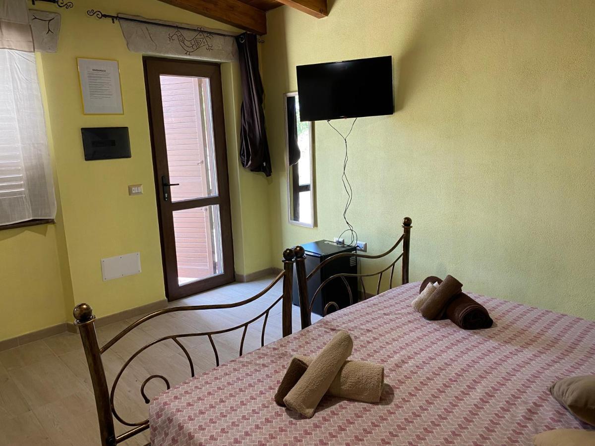Agriturismo Abbalughente Sindia Екстер'єр фото