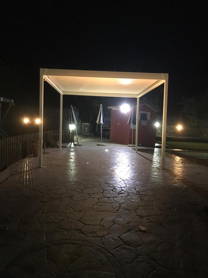 Agriturismo Abbalughente Sindia Екстер'єр фото