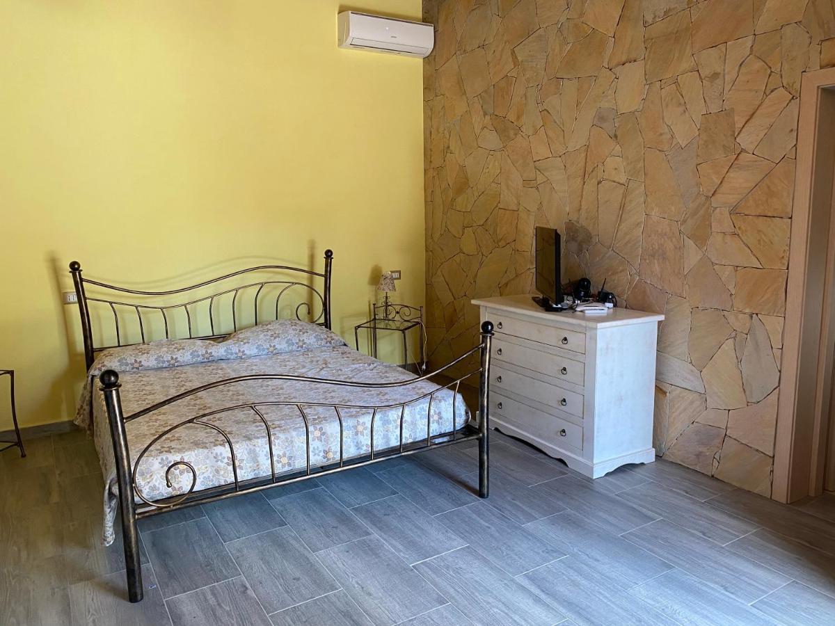 Agriturismo Abbalughente Sindia Екстер'єр фото